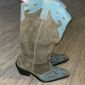 MIA Western Boots with light Blue Accents